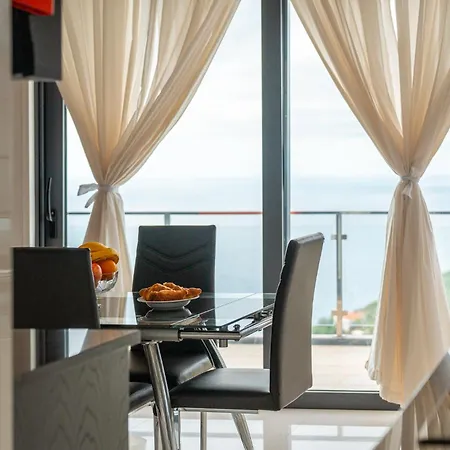 Rodrigues By Amazing Madeira *